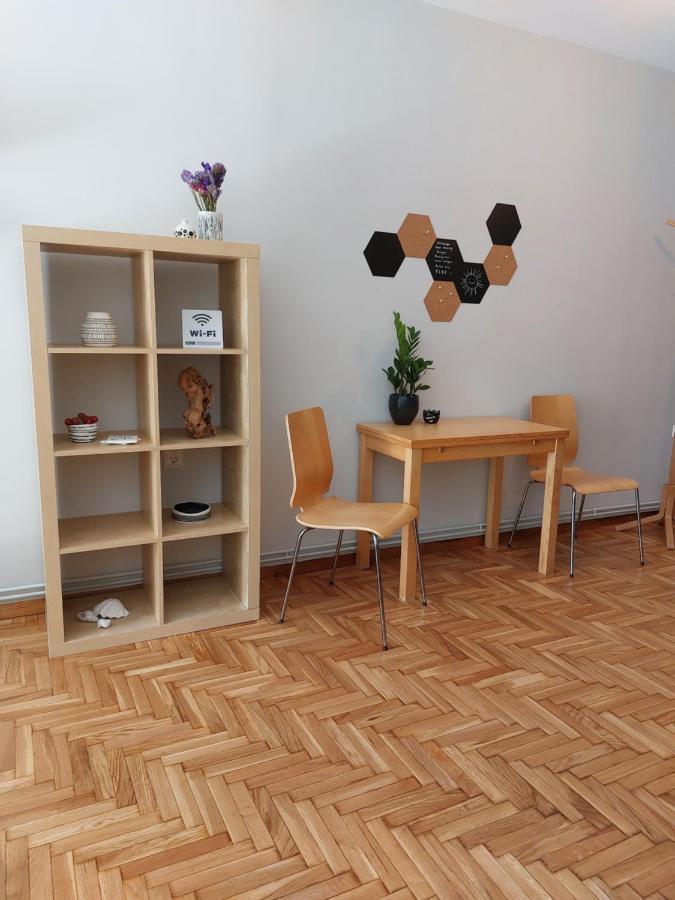 Christina-Anna Athens City Center Walking Distance To Everywhere And Acropolis, In One Of The Most Favorable Locations By National Gardens And Zoo, Hellenic Parliament In Syntagma And Stylish Exquisite Kolonaki Cozy Renovated Apartment 外观 照片